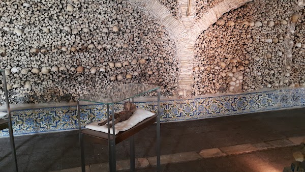 Chapel of Bones (Évora) 2