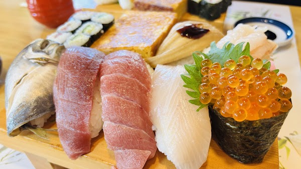 Mohachi Sushi 4
