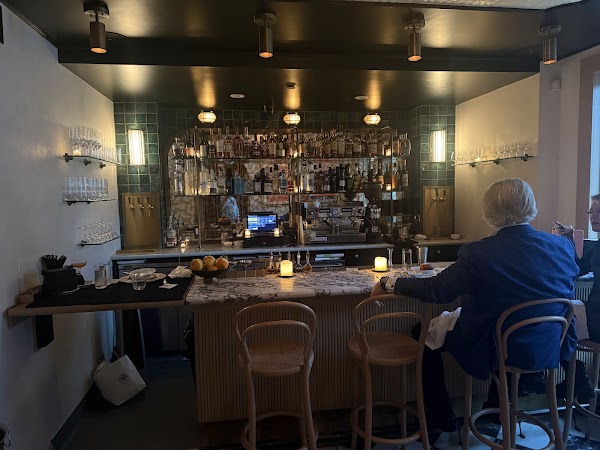 Chez Noir 2
