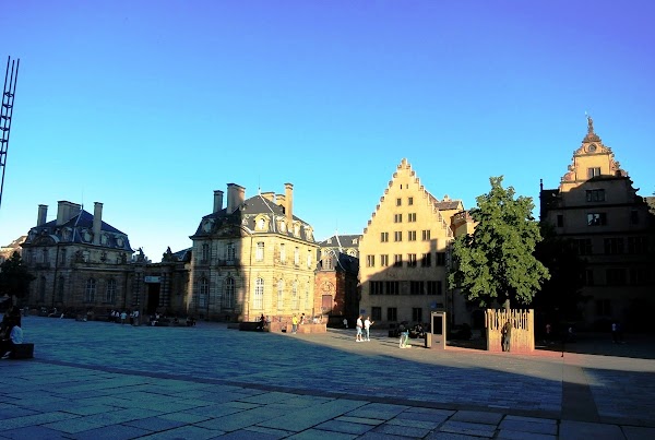 Place du Château