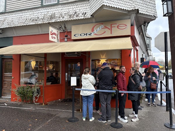 Corner Café