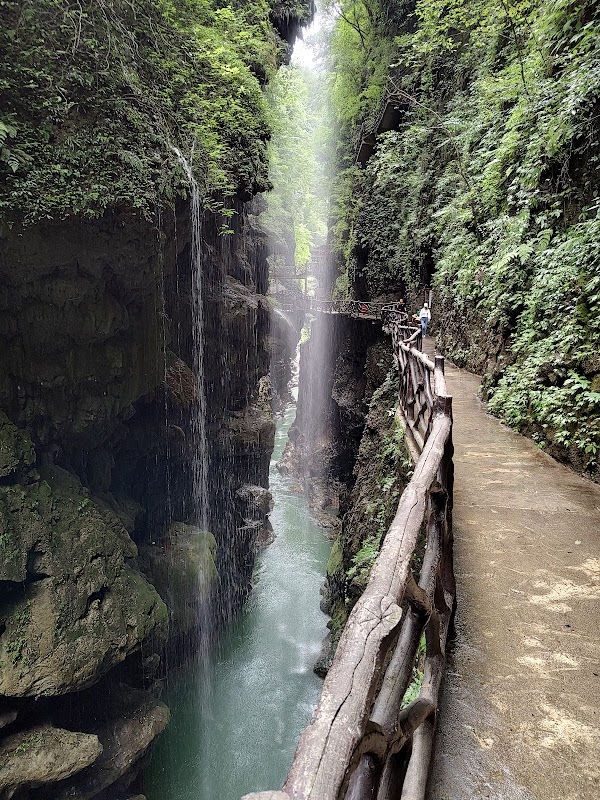 Tongren Grand Canyon 5