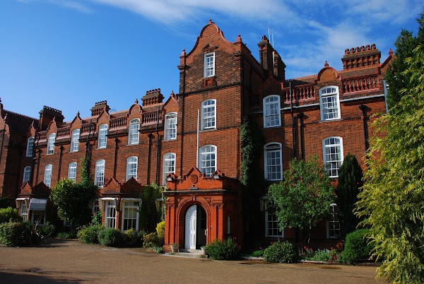 Hughes Hall, University of Cambridge 5