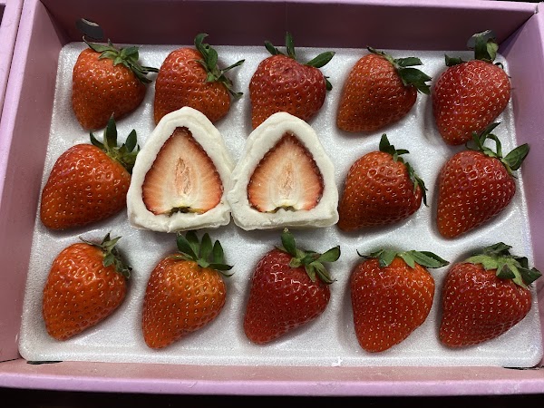 Yeosu Strawberry Mochi 5