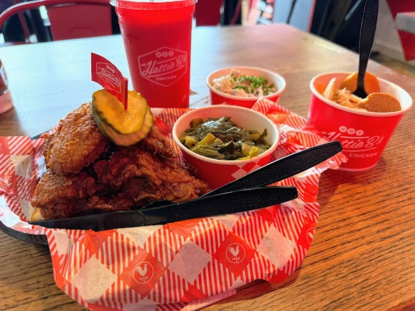 Hattie B's Hot Chicken - Nashville - Midtown 4