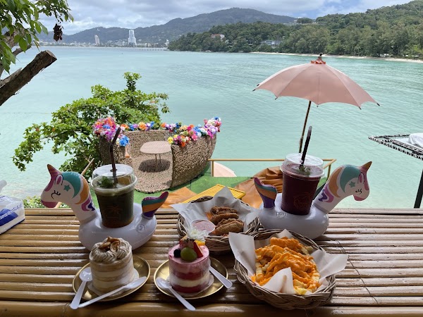The Cozy cafe Phuket 5
