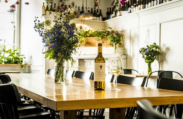 Dzikie Wino Wine Bar 2