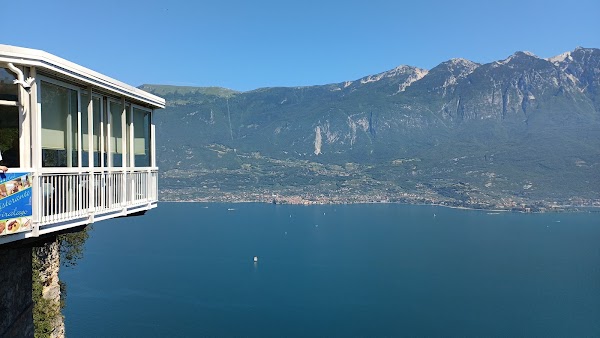 Milan Grands Lacs 1