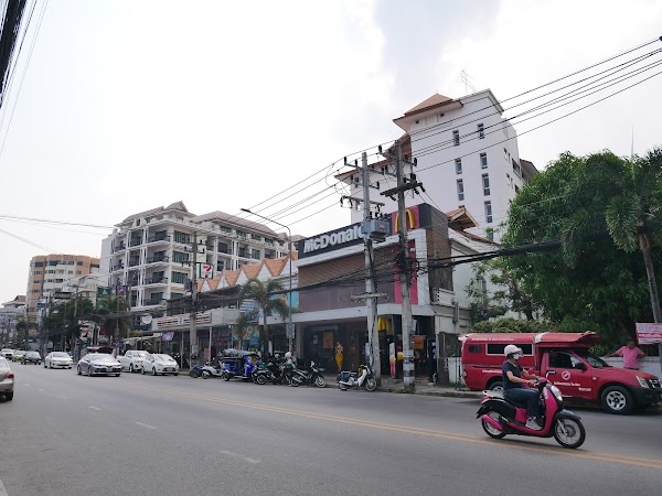 Nimmanahaeminda Road 5
