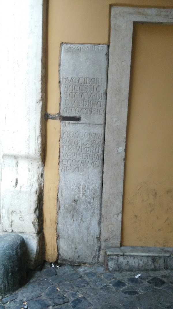 Via dell'Arco dei Banchi 2
