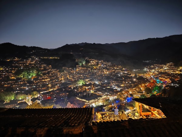 Xijiang Qianhu Miao village linfengju Inn 3