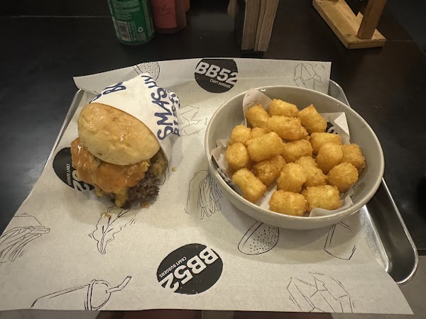 BB52 Burgers Uluwatu 4