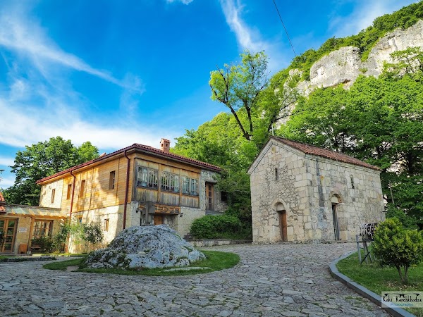 Katskhi Pillar 3