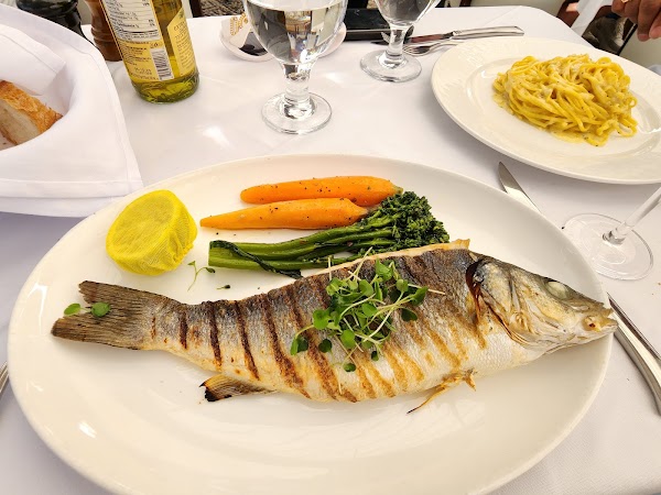 Gianni's At The Former Versace Mansion 5