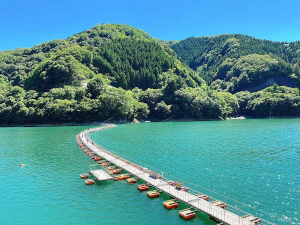 Lake Okutama 1