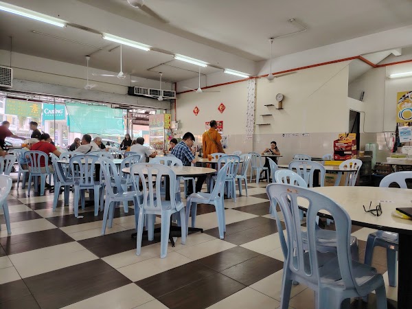 余家麵 Gerai Makanan Simon (余家美食館 Yee Jia Mian Eatery Corner )