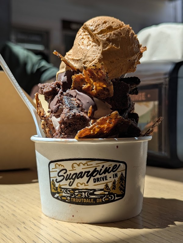 Sugarpine Drive-In 4