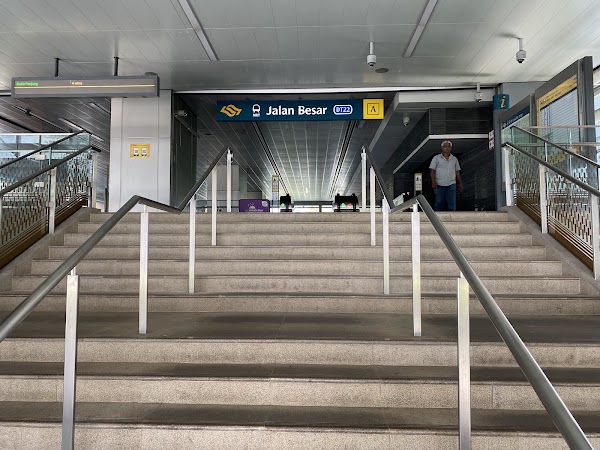 Jalan Besar 5