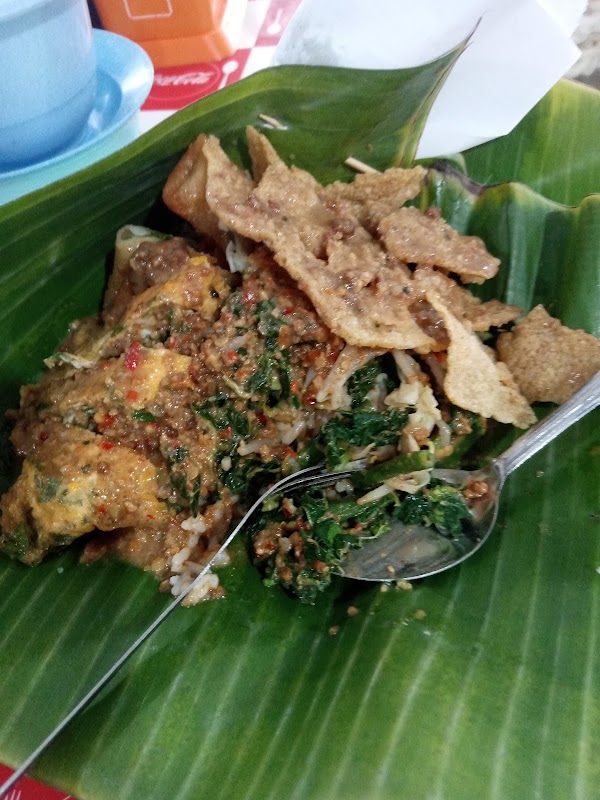 Nasi pecel mbok sador. Ventura 1