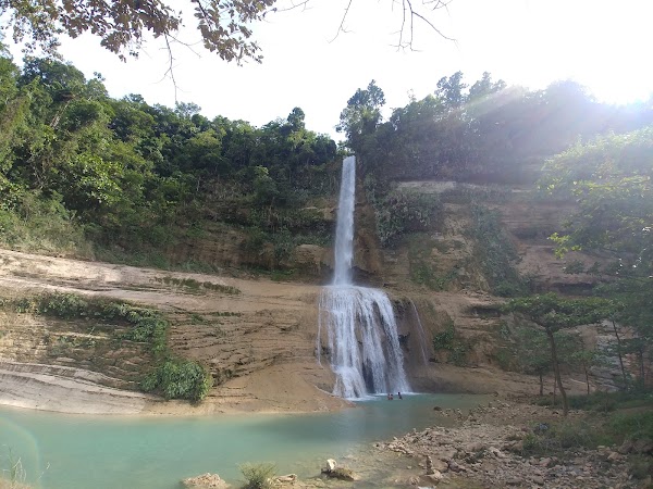 Can-umantad Falls 1