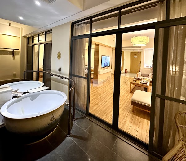 Gudou Hot Spring Holiday Resort 2