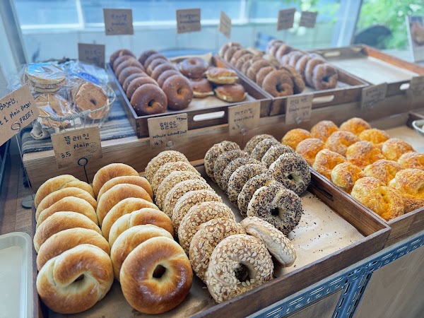 LOCAL VILLA BAGEL 2