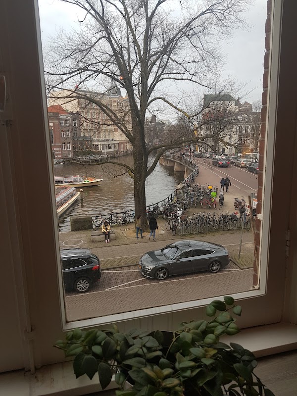 Halvemaansbrug 4