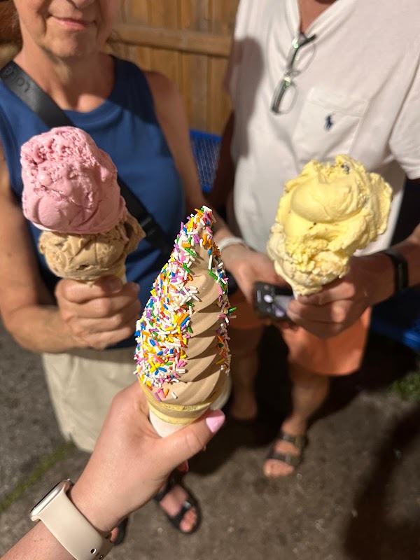 Tom's Dairy Freeze 4