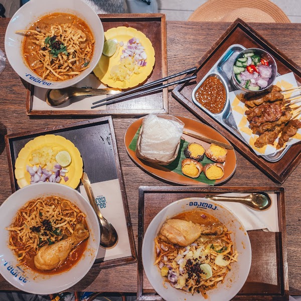 Ongtong Khaosoi Ari Branch 3