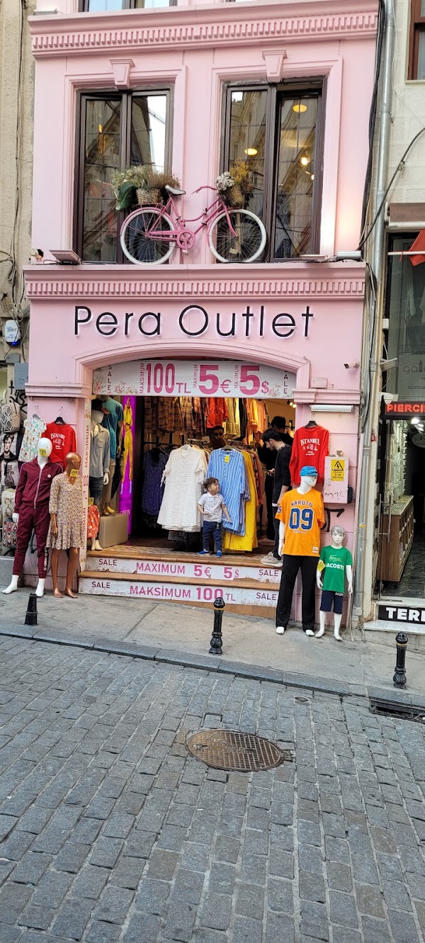Pera Outlet