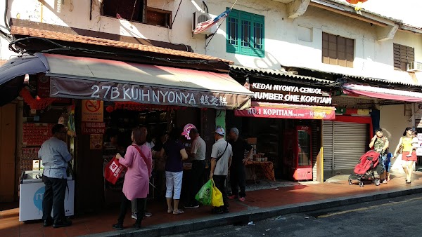 Hoko Chocolate Cocoa Shop 1