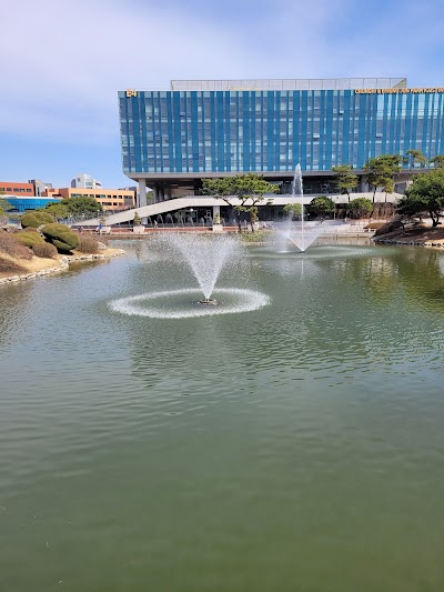 Korea Advanced Institute of Science & Technology (KAIST), Daejeon 1