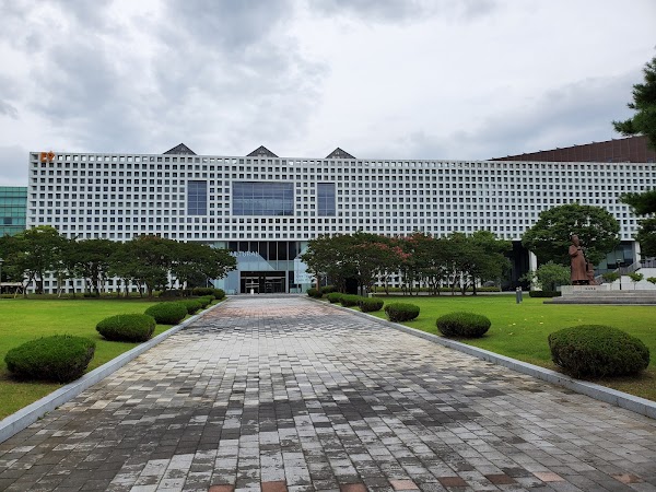Korea Advanced Institute of Science & Technology (KAIST), Daejeon 2