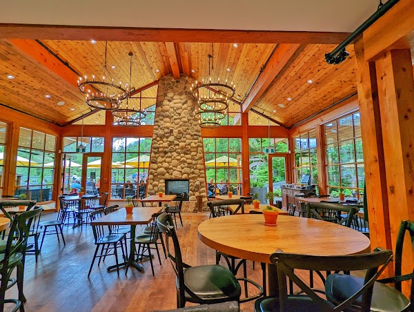 Cliff House Restaurant & Bar 1