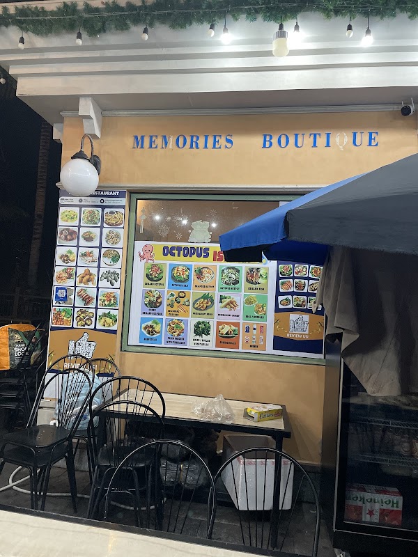 Octopus Island Restaurant - Night Market Sunset town