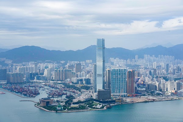 International Commerce Centre (ICC) 4