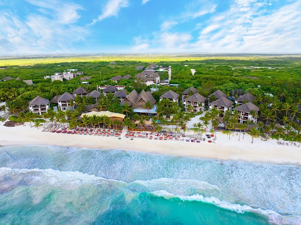 Mía Beach Club and Resort 4