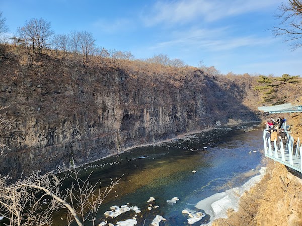 Cheolwon Hantangang River Columnar Joint Way 4