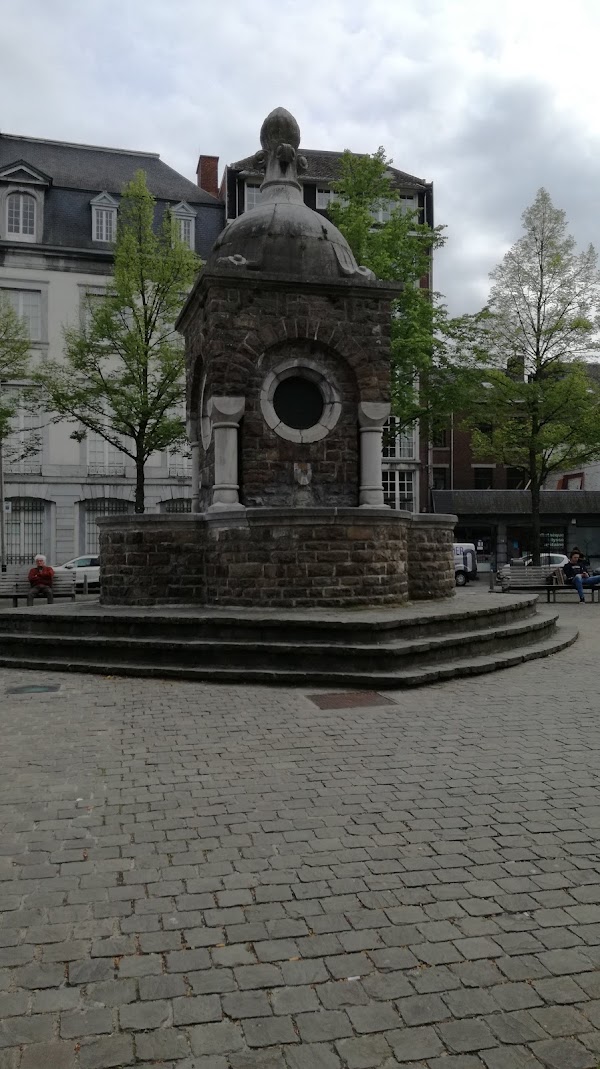 Place Saint Barthélémy 5