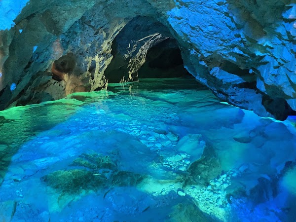 Inazumi Underwater Cave