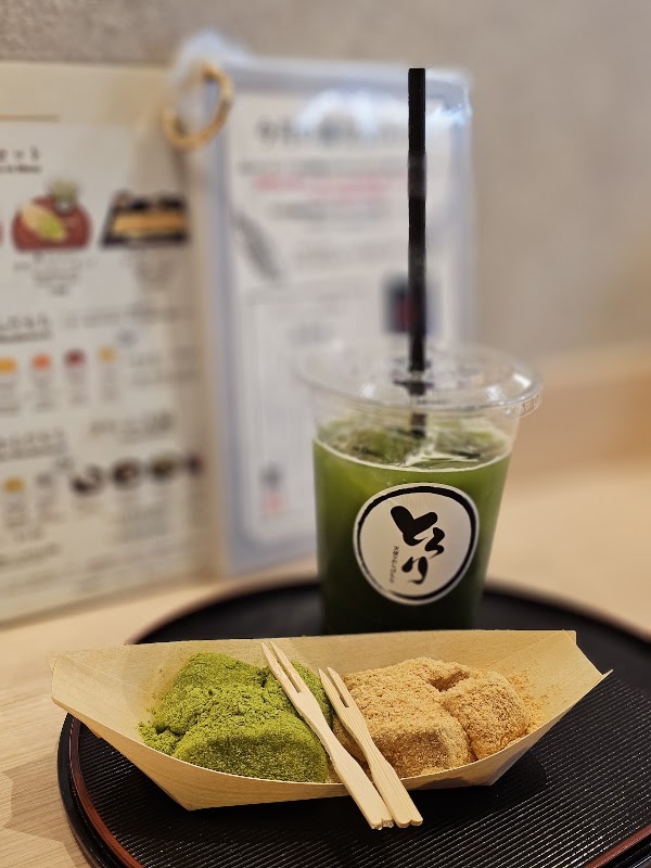 Torori Tenshi-no-Warabimochi Tenjinbashi ( Angels’ bracken-starch dumpling ) 3