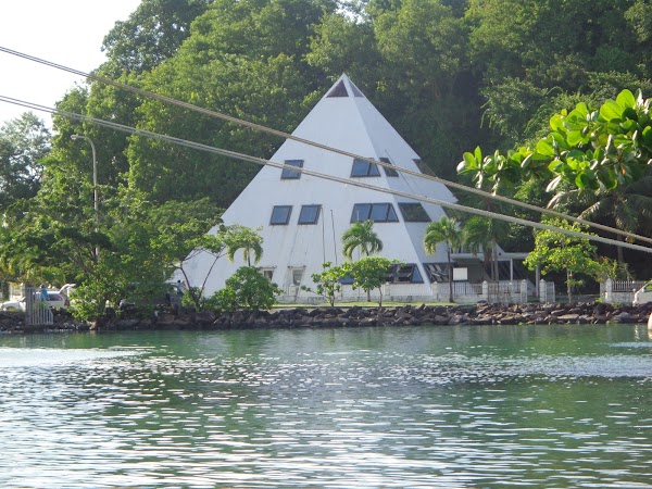 Castries 4