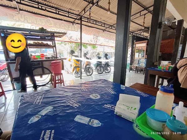 Bakso & Es Campur Hollywood Pak Riyanto