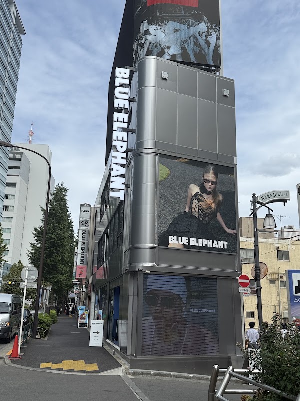 BLUE ELEPHANT HARAJUKU FLAGSHIP STORE 原宿店 5