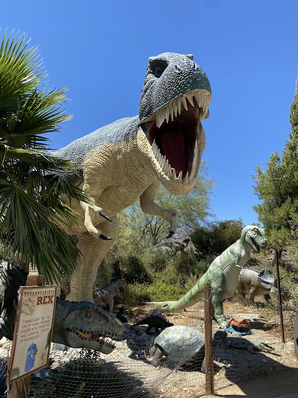 Cabazon Dinosaurs - World's Biggest Dinosaurs 5