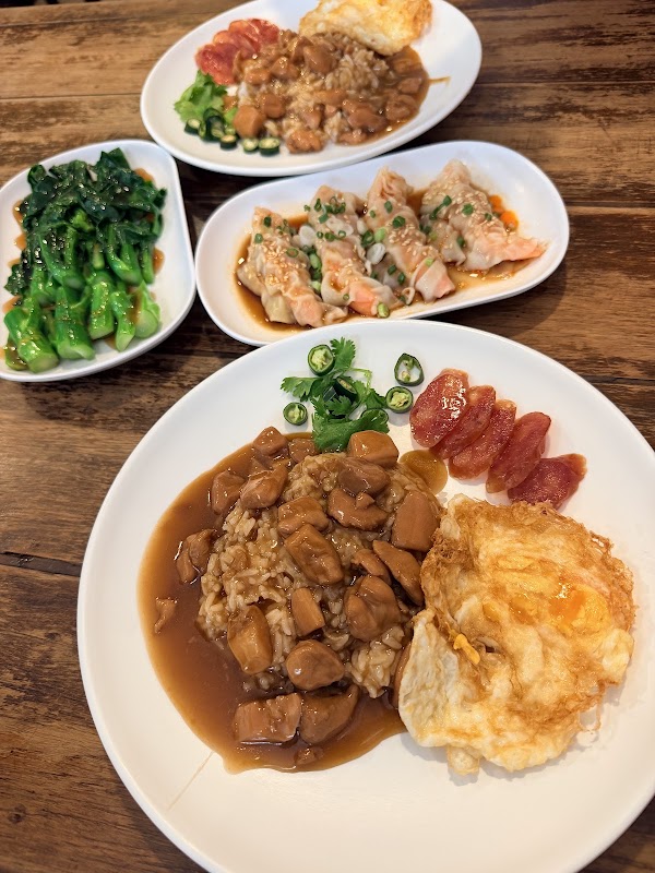 Sae Phun ข้าวหน้าไก่แซ่พุ้น 4