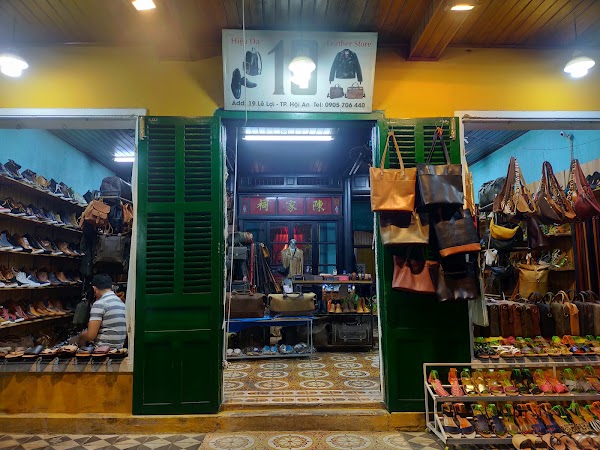 Leather Store 19
