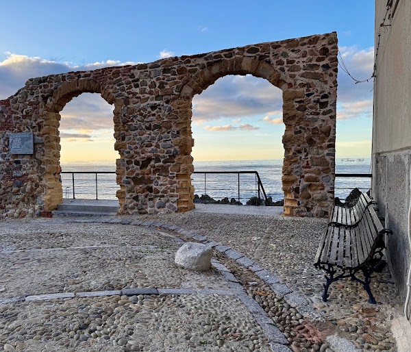 Largo Eroi del Mare
