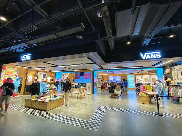VANS SIAM CENTER 1