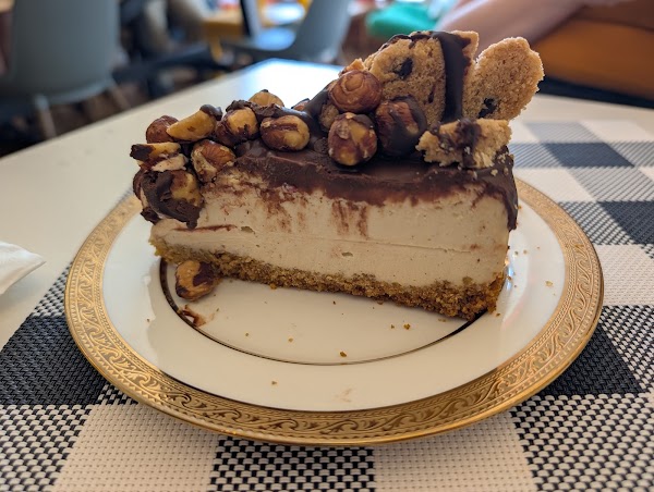 Happy Zoe Vegan Bakery 2